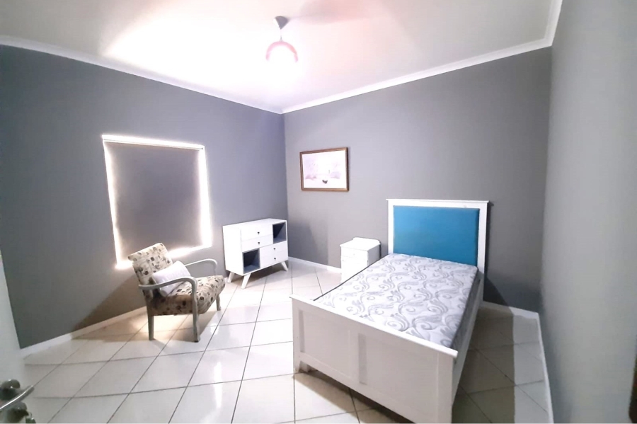 To Let 1 Bedroom Property for Rent in Country Club Western Cape